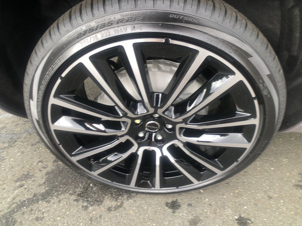 2026 Volvo XC90 Plus - Photo 10
