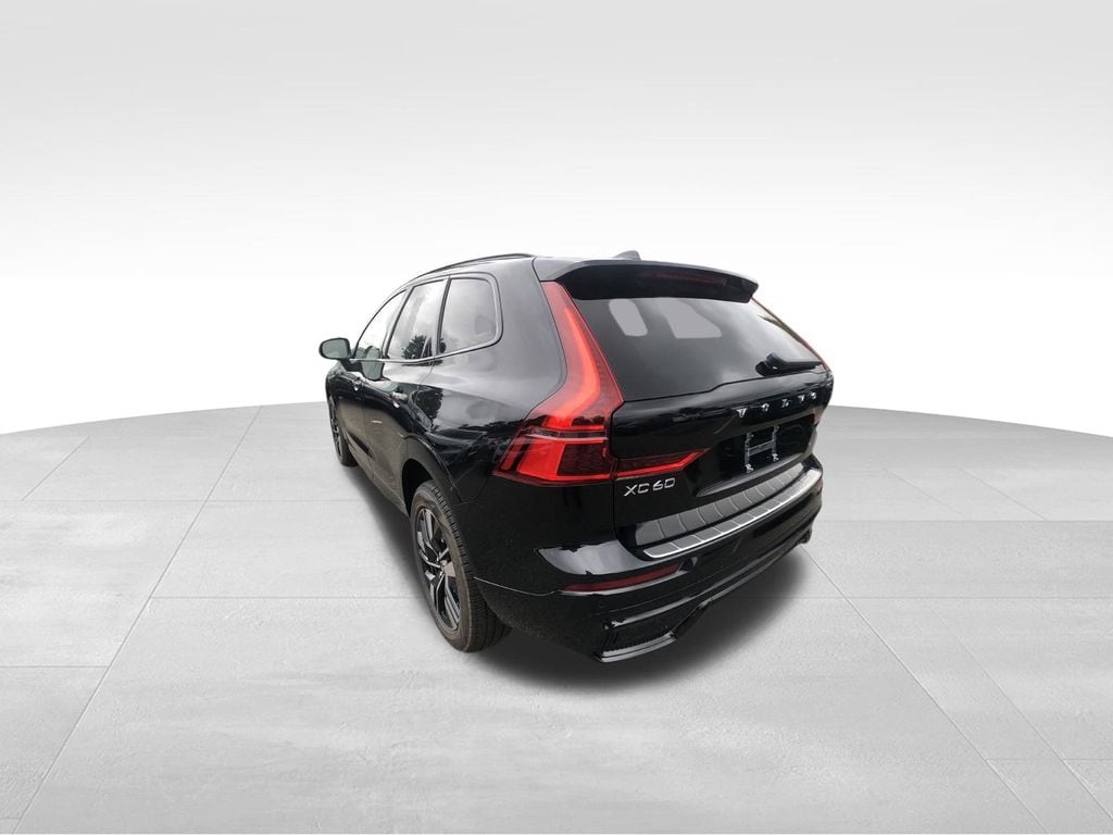 2026 Volvo XC60 Plus - Photo 6