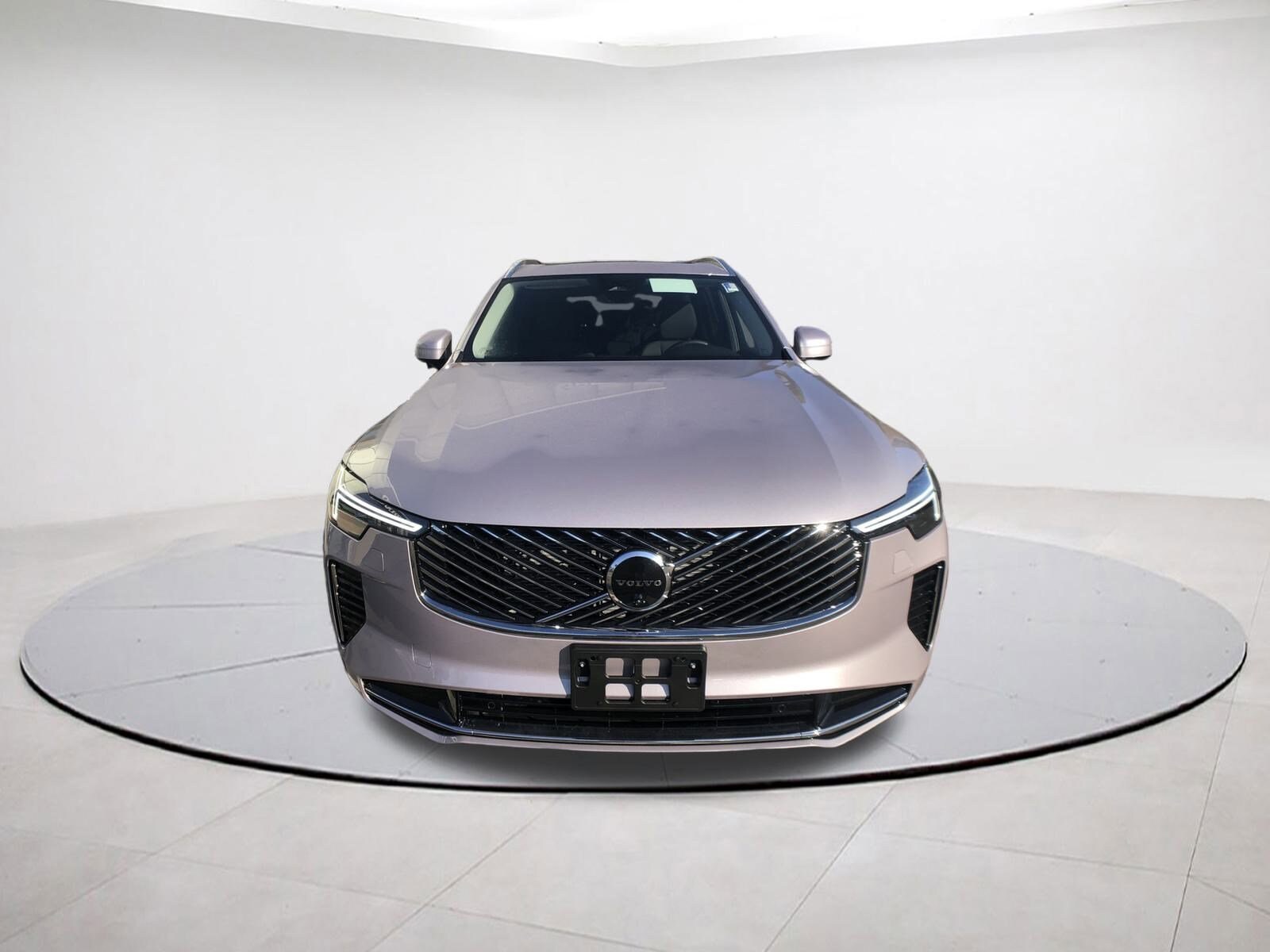 2026 Volvo XC90 B5 Plus photo 2