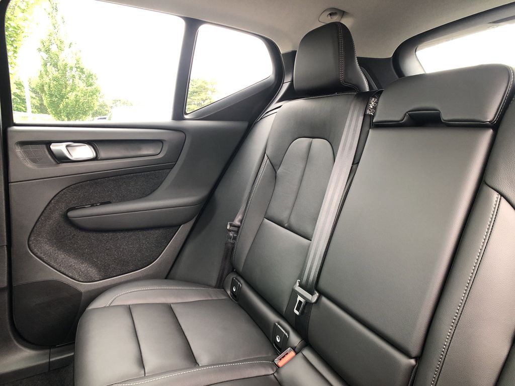 2026 Volvo XC40 Ultra - Photo 36