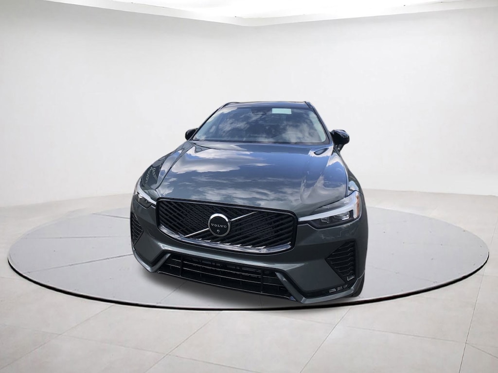New 2026 Volvo XC60 B5 Plus SUV