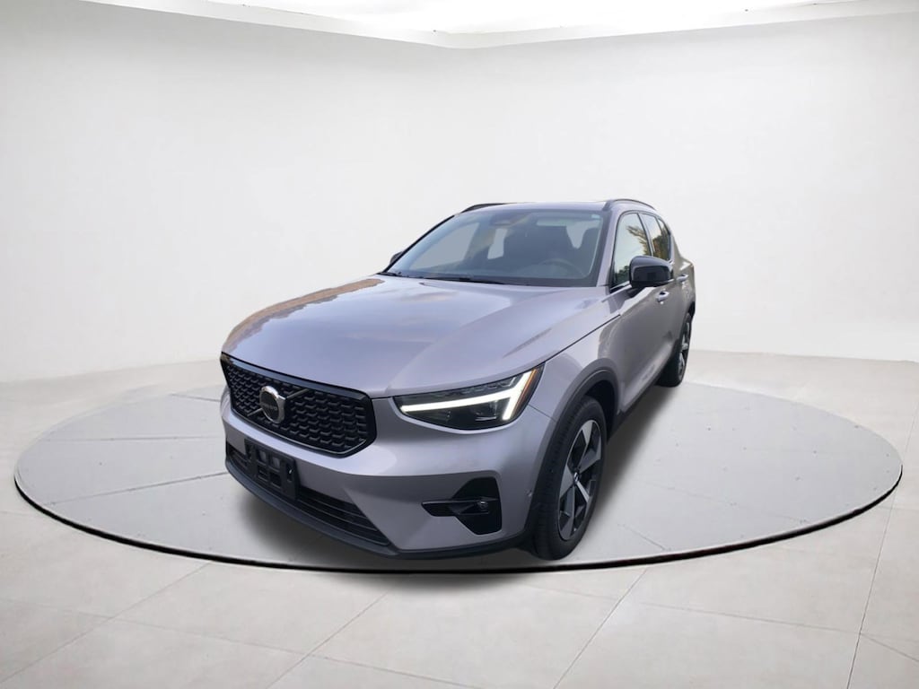 Certified 2026 Volvo XC40 B5 Plus SUV
