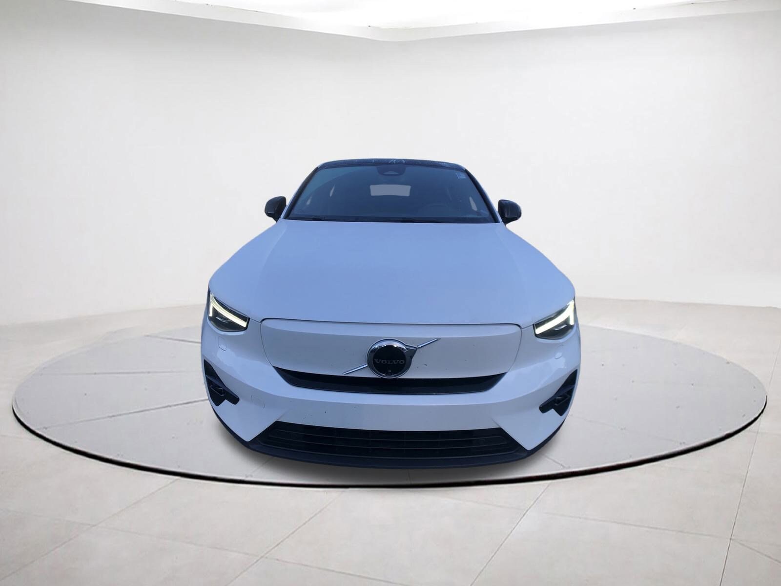 2023 Volvo C40 Recharge Ultimate photo 2