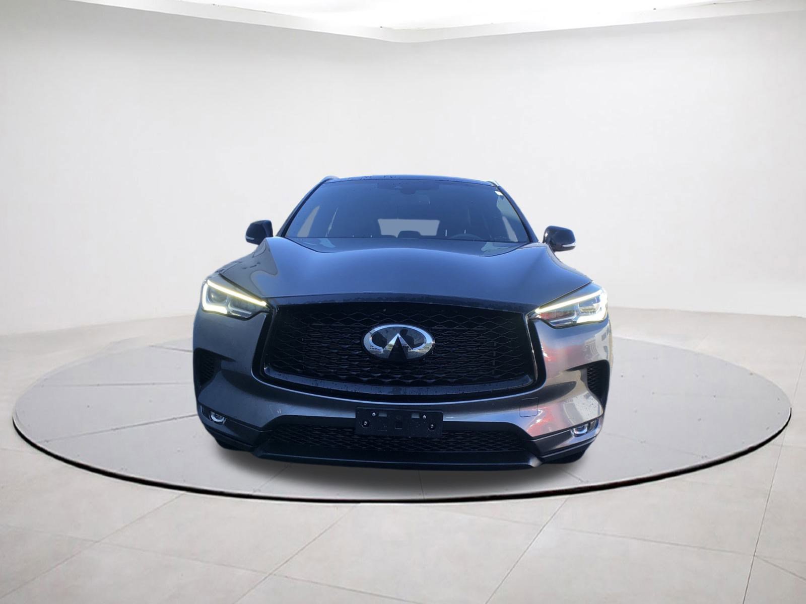 2022 Infiniti QX50 Luxe photo 2