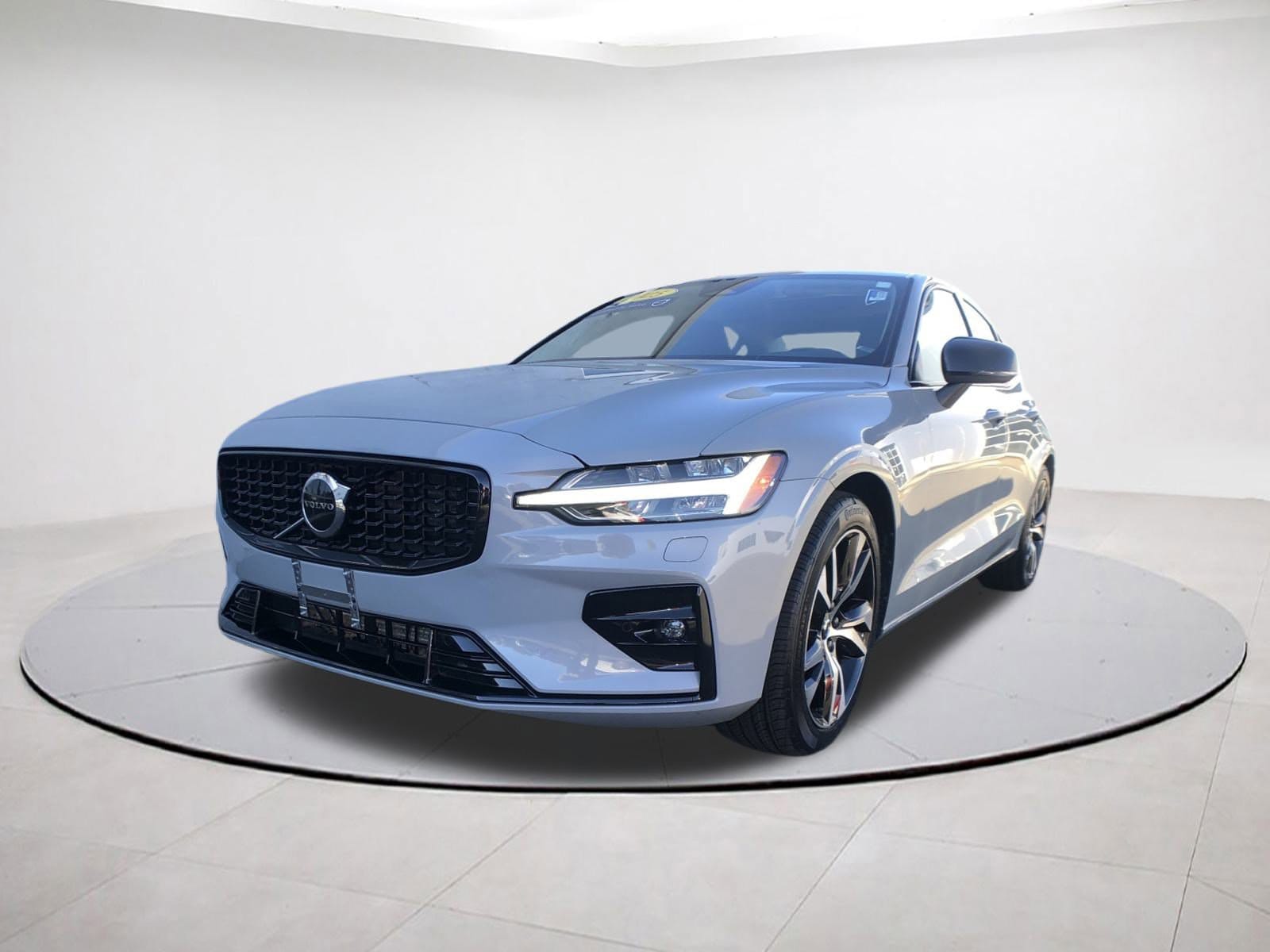 2025 Volvo S60