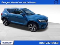 2023 Volvo XC40 B5 AWD Core SUV