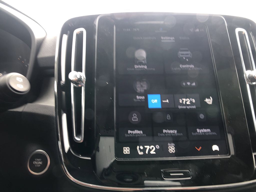 2026 Volvo XC40 Plus - Photo 25