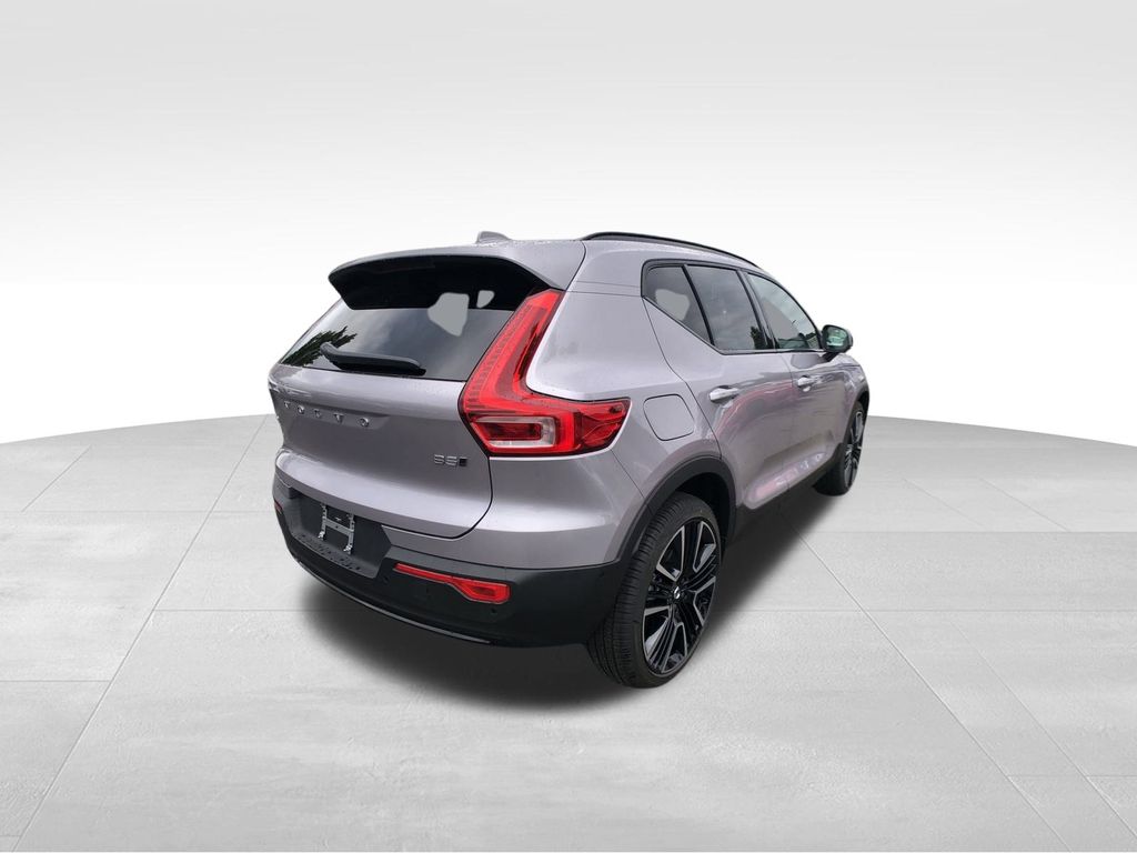 2026 Volvo XC40 Ultra - Photo 7