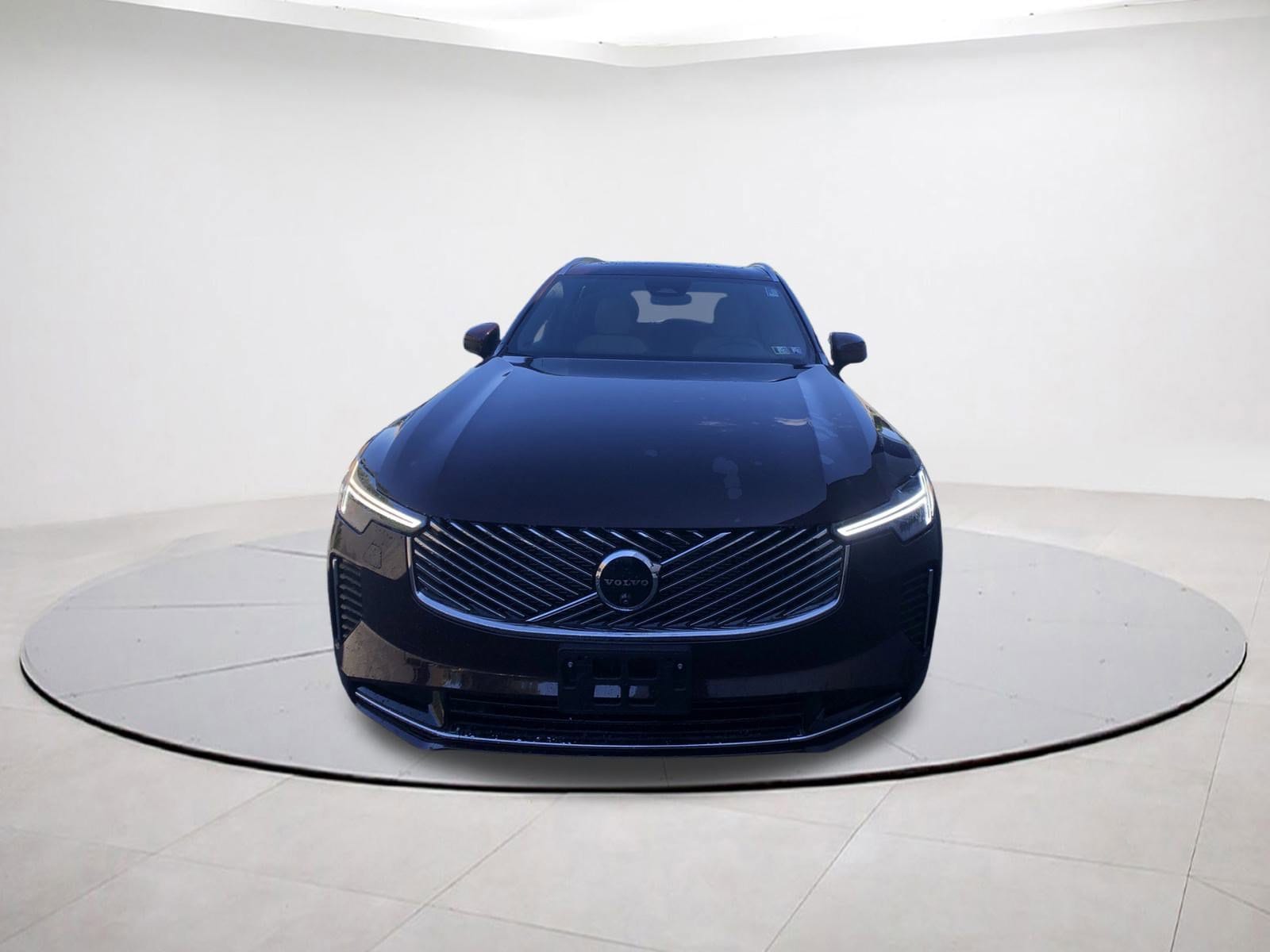 2026 Volvo XC90 Sport B5 AWD Plus photo 2