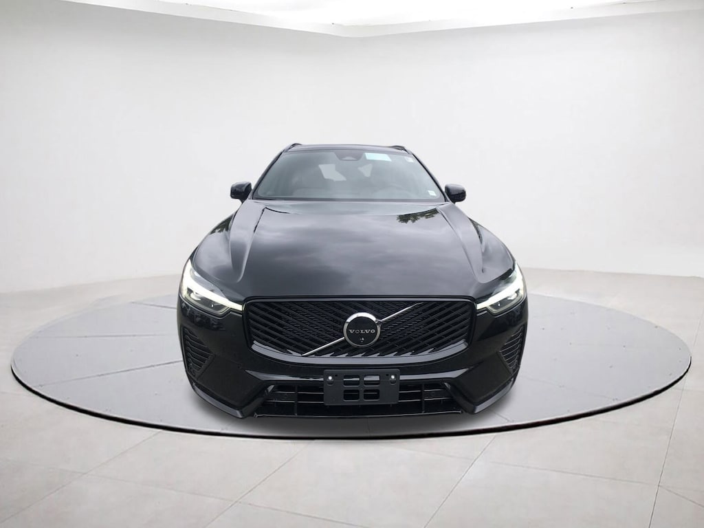 New 2026 Volvo XC60 B5 Plus SUV