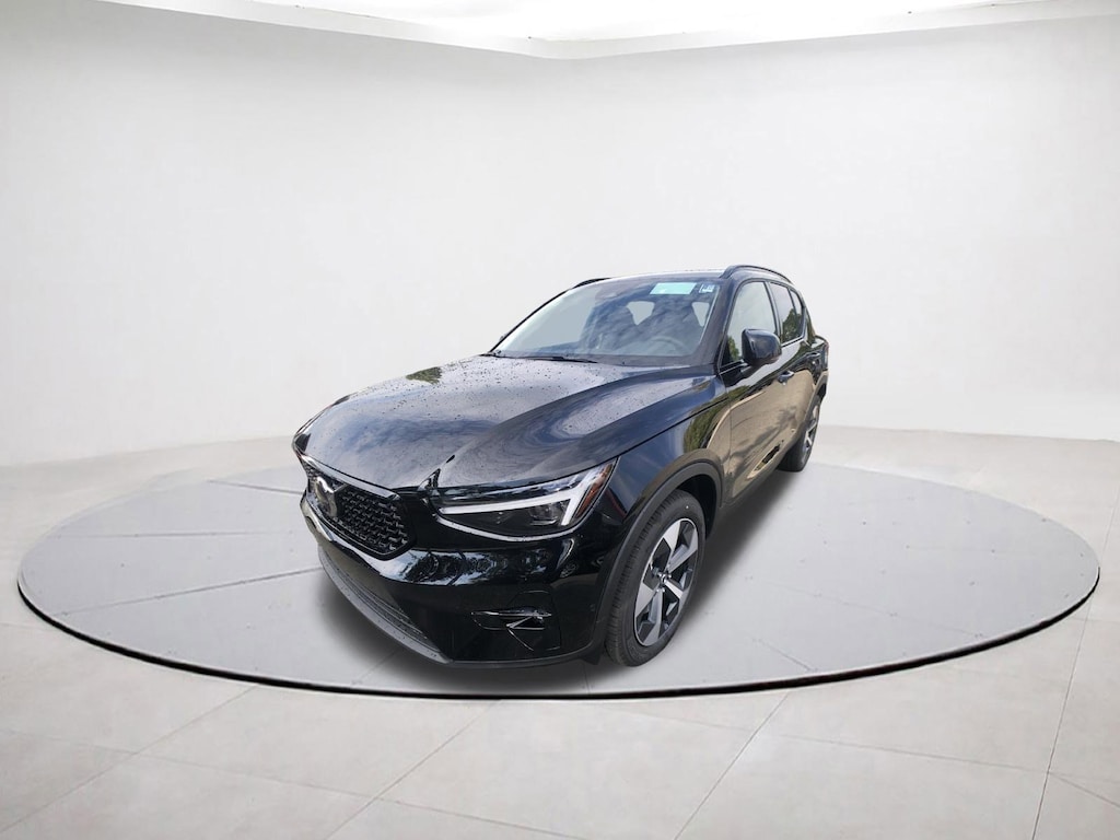 New 2026 Volvo XC40 B5 Plus SUV