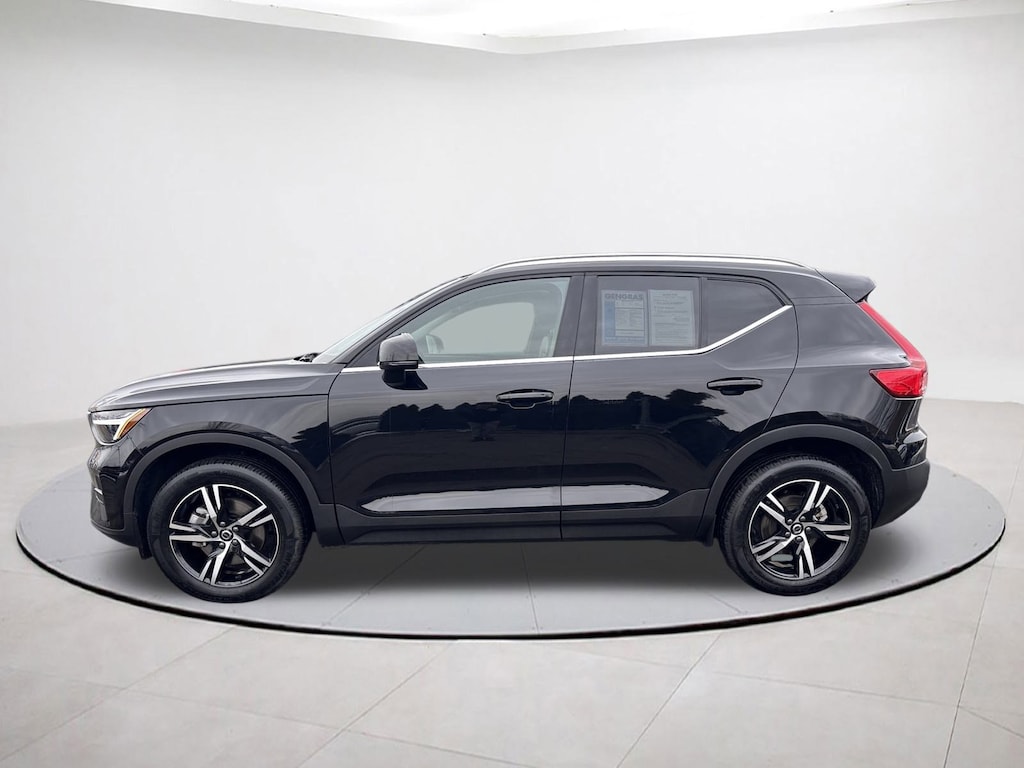 Certified 2025 Volvo XC40 B5 Core Bright Theme SUV