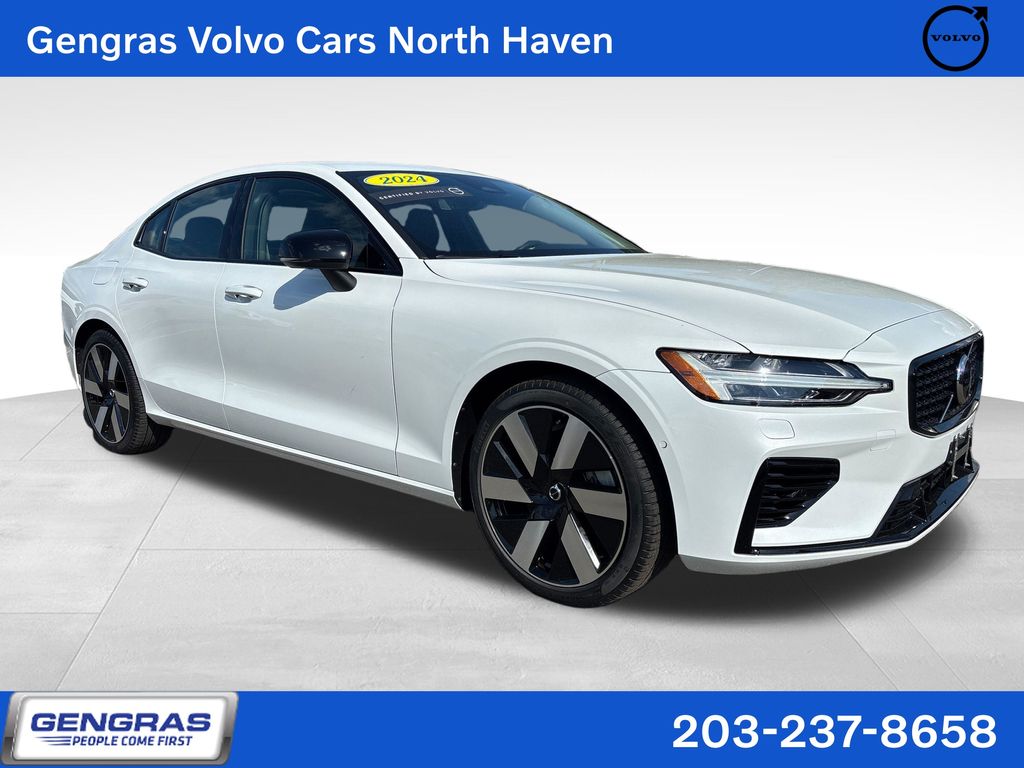 2024 Volvo S60 T8 Recharge Plus Dark Theme AWD's photo