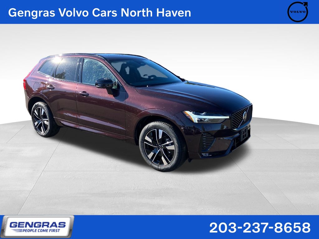 2026 Volvo XC60 B5 Plus Dark AWD's photo