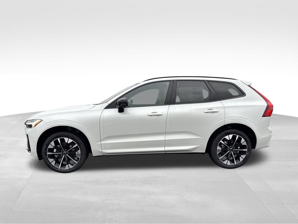 2026 Volvo XC60 Plus - Photo 5