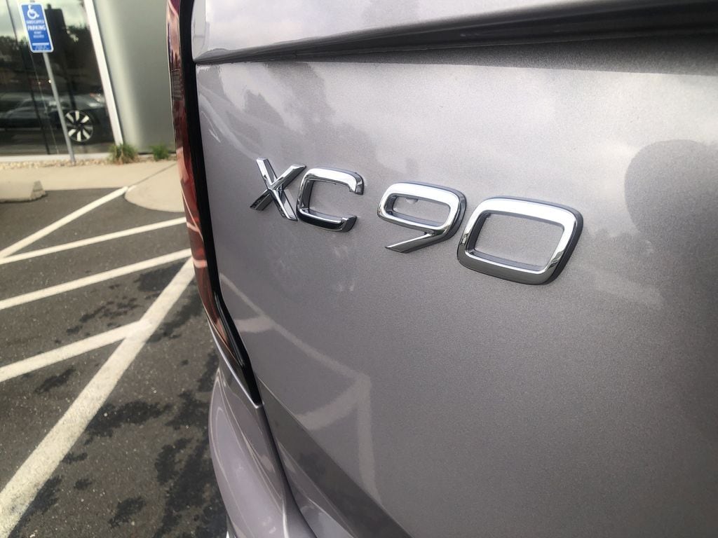 2026 Volvo XC90 Plus - Photo 11