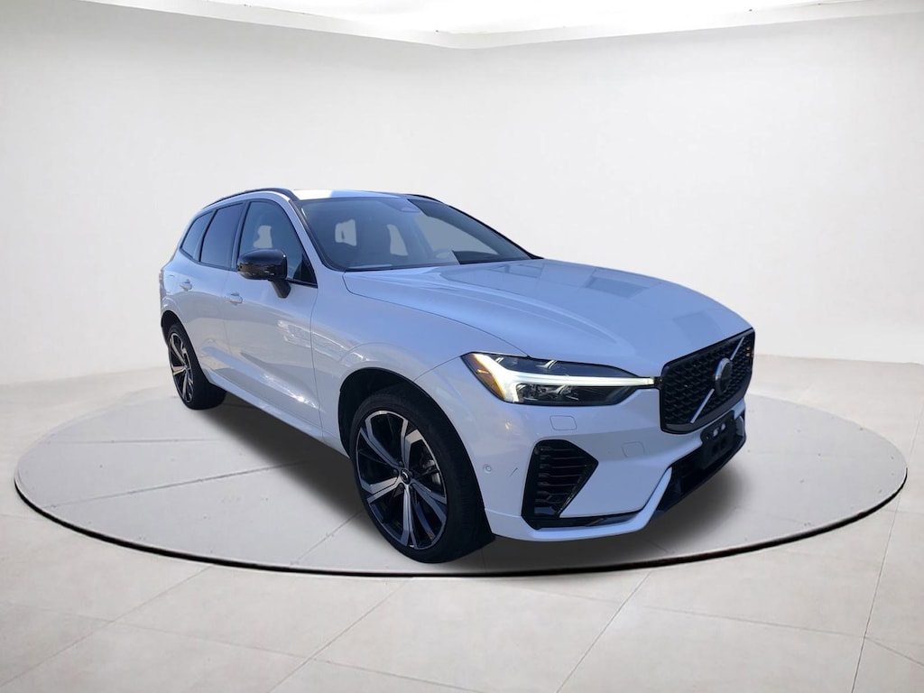 Certified 2023 Volvo XC60 Recharge Plug-In Hybrid Ultimate Dark SUV