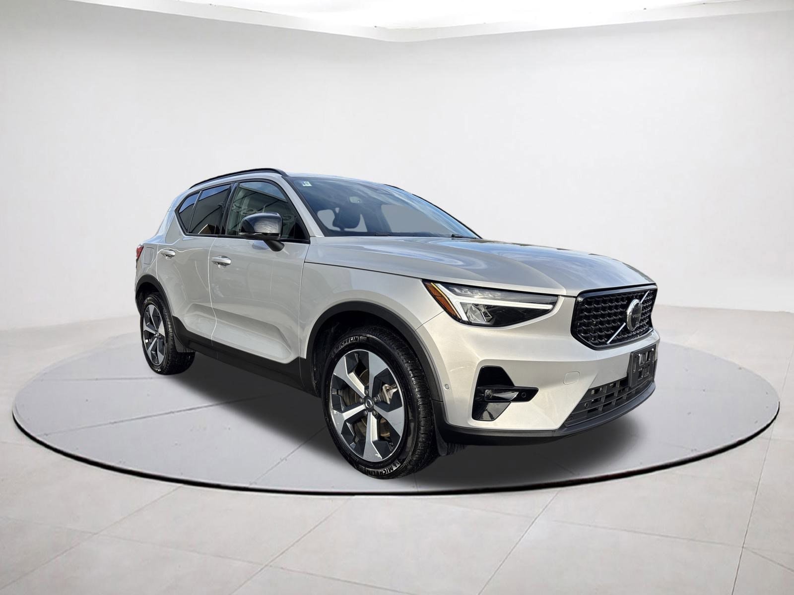 2025 Volvo XC40 Plus's photo