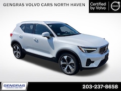 2024 Volvo XC40 B5 Core SUV
