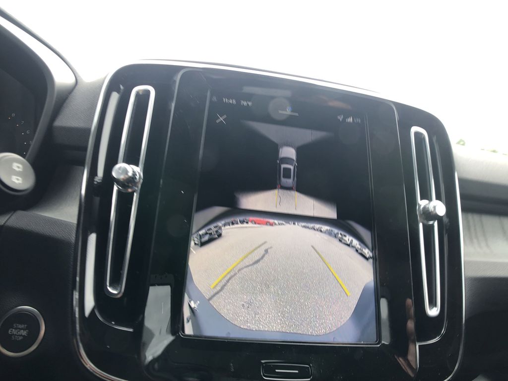 2026 Volvo XC40 Plus - Photo 27
