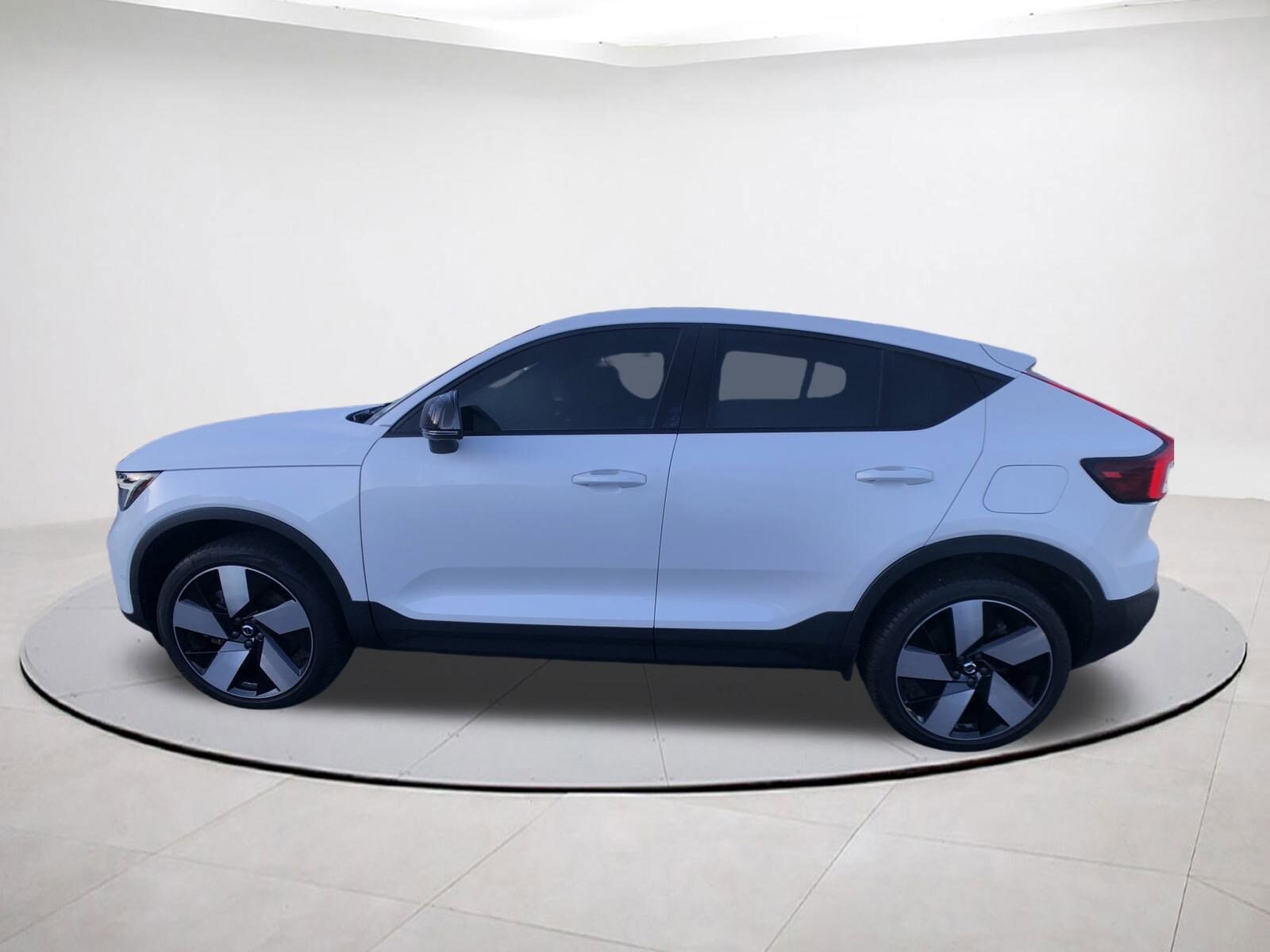 2023 Volvo C40 Recharge Ultimate photo 4