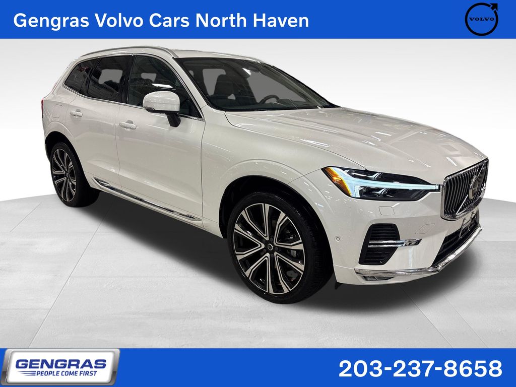 2023 Volvo XC60 B5 Ultimate Bright Theme AWD's photo