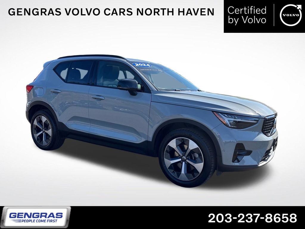 2024 Volvo XC40