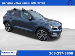 2022 Volvo XC40 T5 AWD R-Design SUV