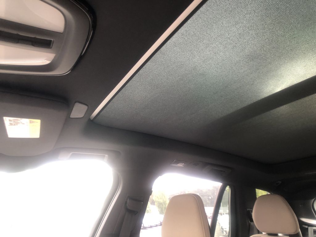 2026 Volvo XC90 Plus - Photo 24