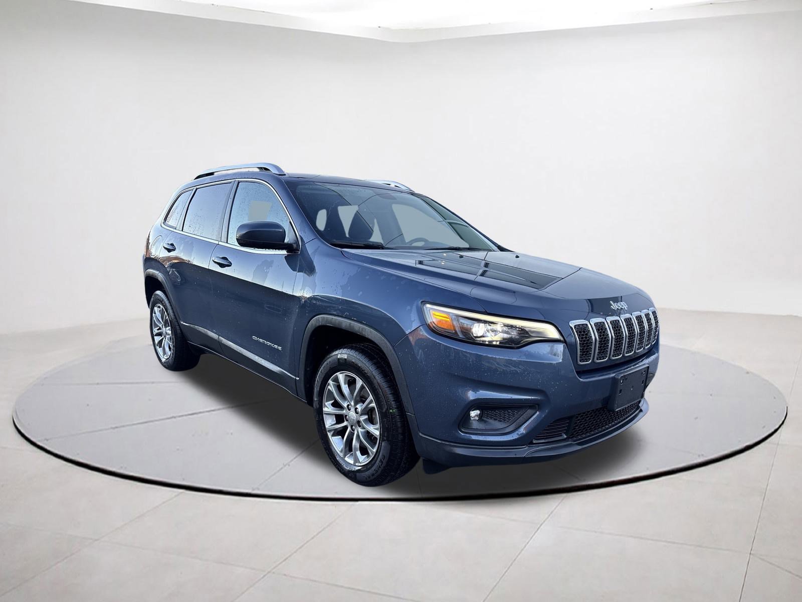 2019 Jeep Cherokee Latitude photo 2