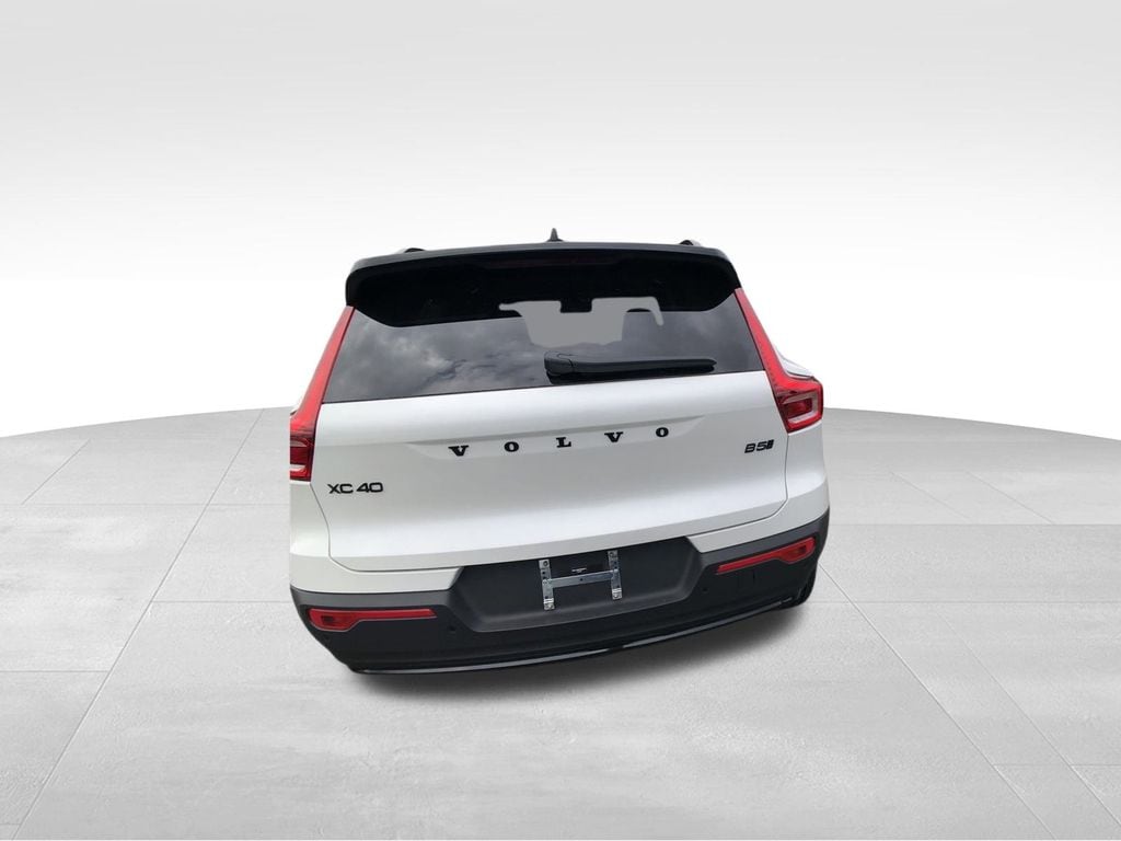 2026 Volvo XC40 Ultra Black Edition - Photo 6