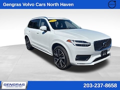 2020 Volvo XC90 T6 Momentum 6 Passenger SUV