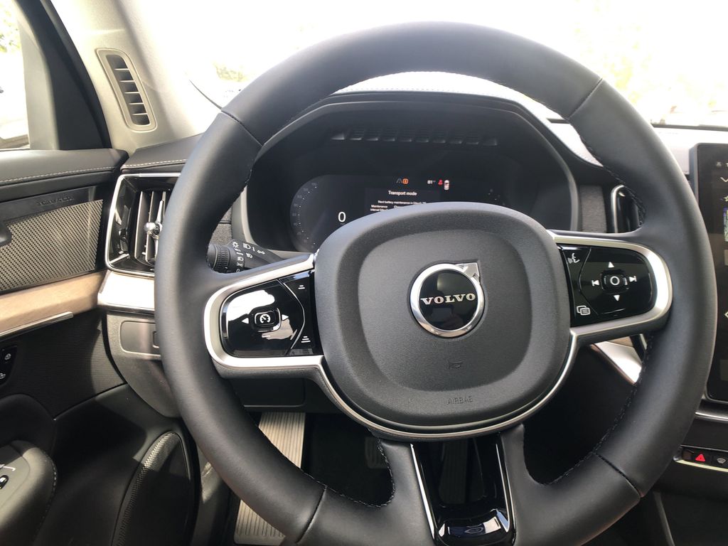 2026 Volvo XC90 Plus - Photo 14