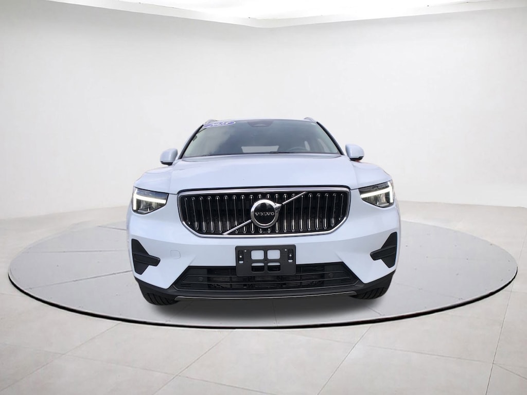 Used 2025 Volvo XC40 B5 Core Bright Theme SUV