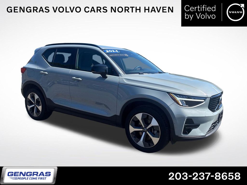 2024 Volvo XC40