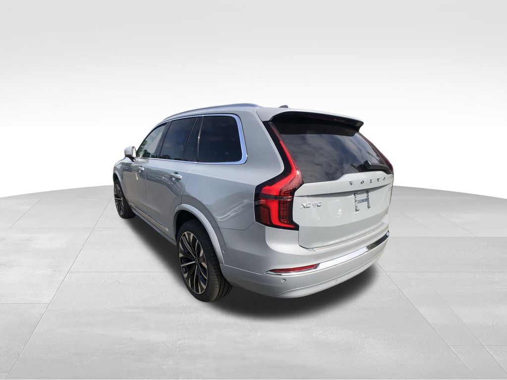 2026 Volvo XC90 Plus - Photo 6