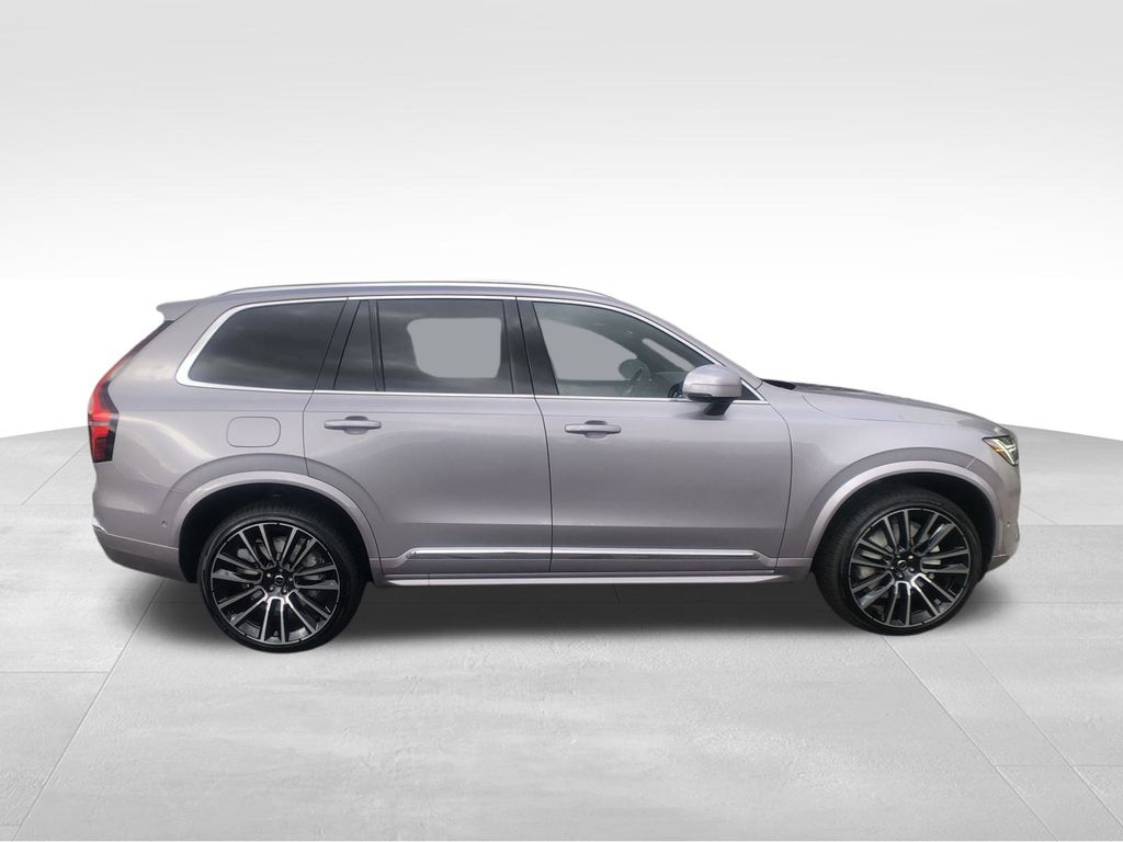 2026 Volvo XC90 Plus - Photo 9