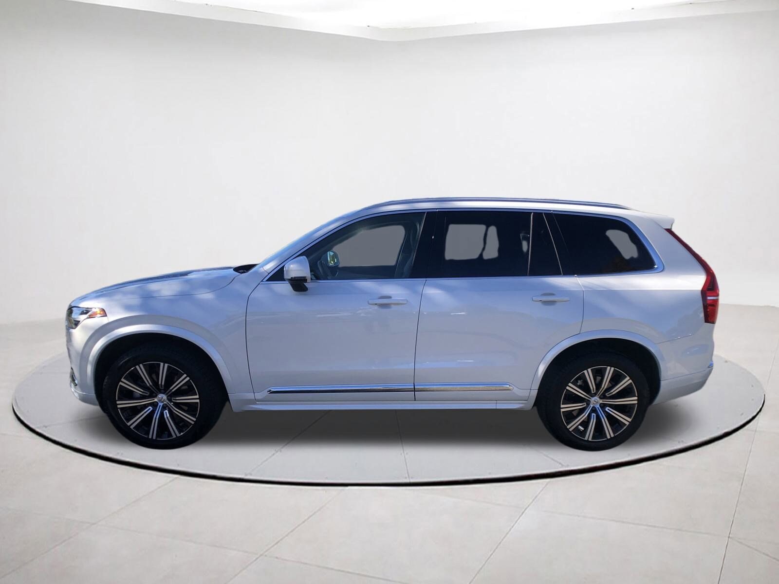 2024 Volvo XC90 B5 Core photo 4