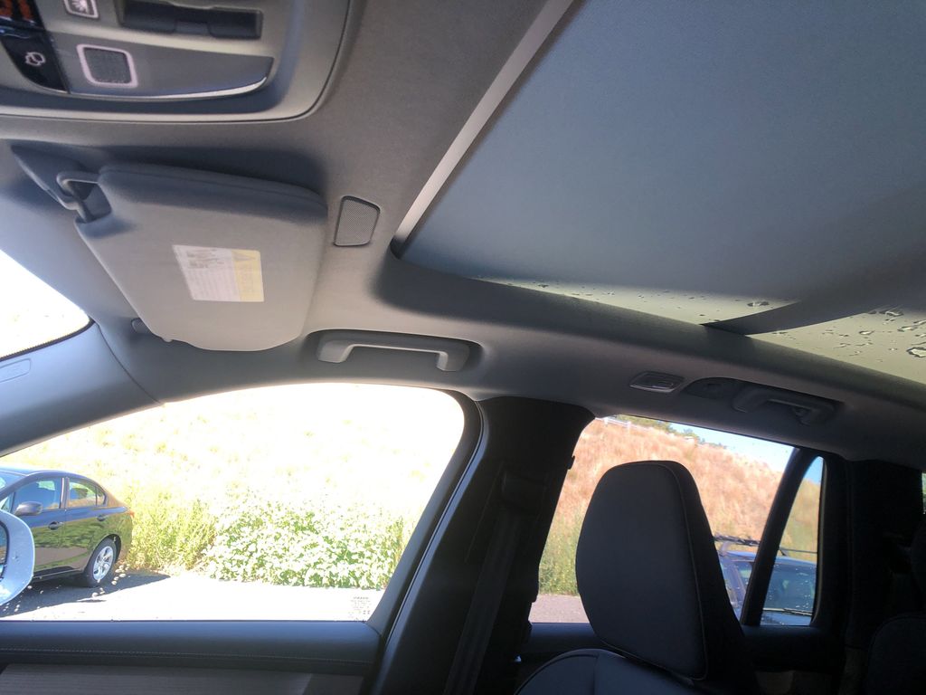 2026 Volvo XC90 Plus - Photo 21