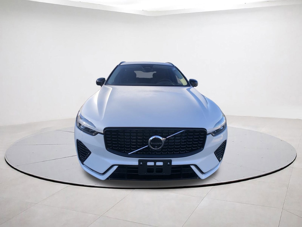 Certified 2025 Volvo XC60 plug-in hybrid T8 Plus SUV