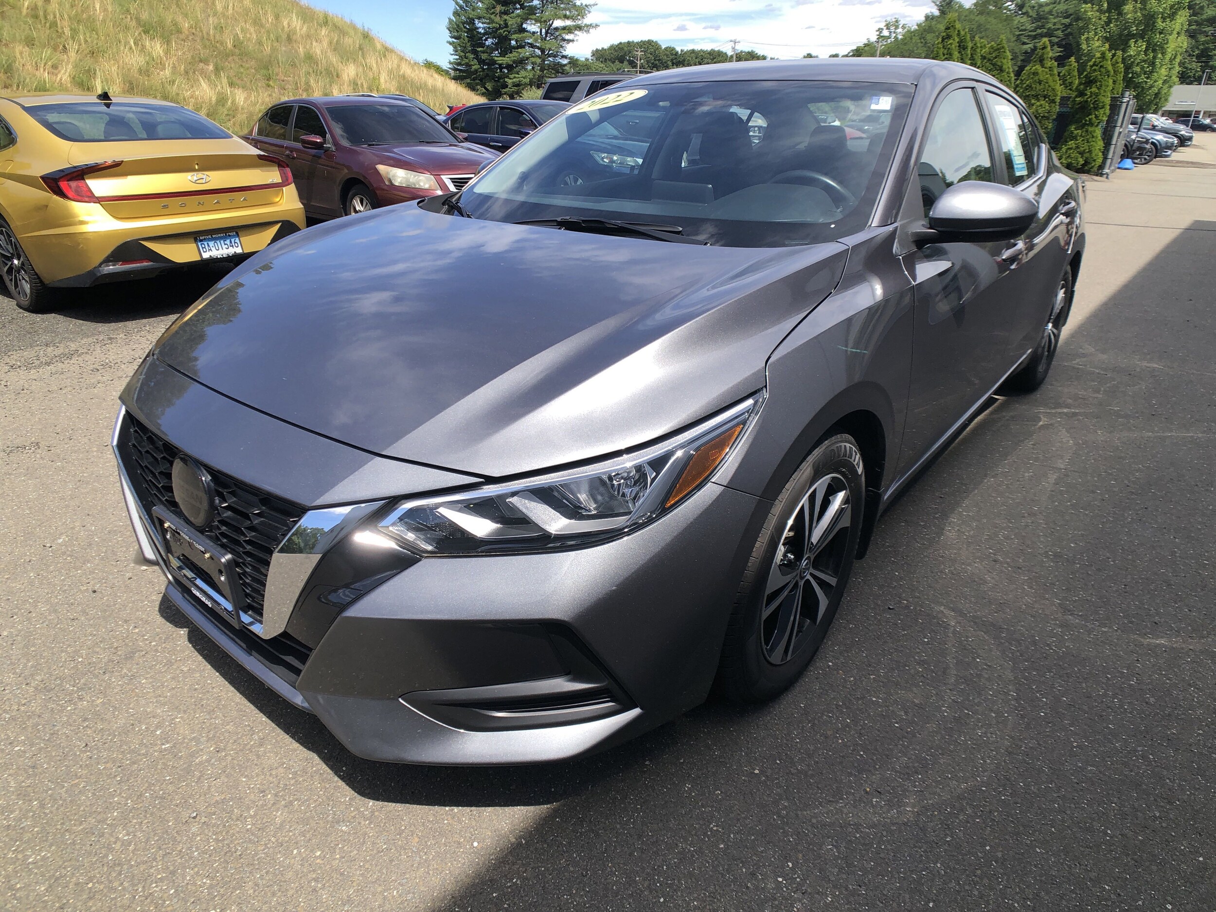 2022 Nissan Sentra SV photo 3