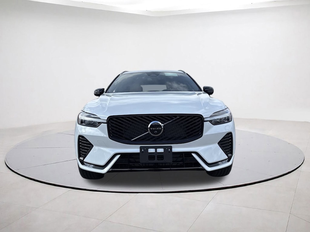 New 2026 Volvo XC60 B5 Plus SUV