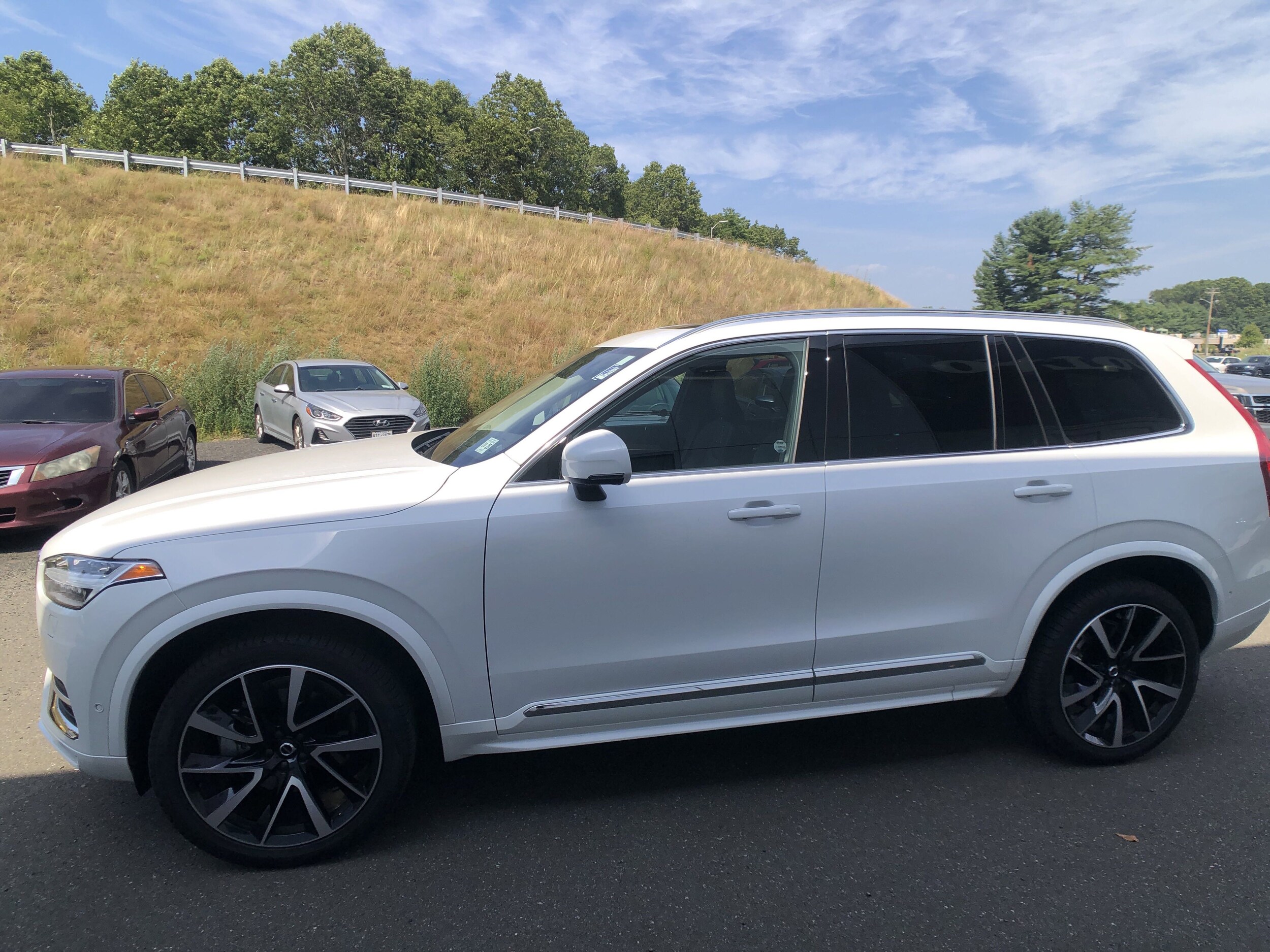 2024 Volvo XC90 B5 Plus photo 4