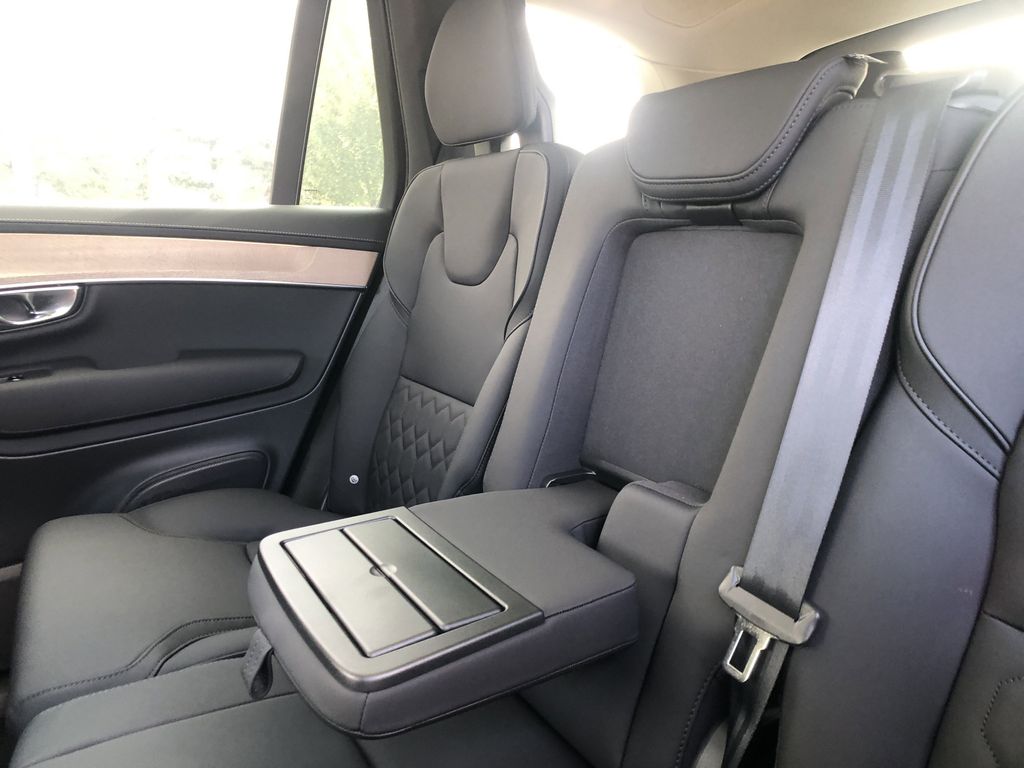 2026 Volvo XC90 Plus - Photo 27