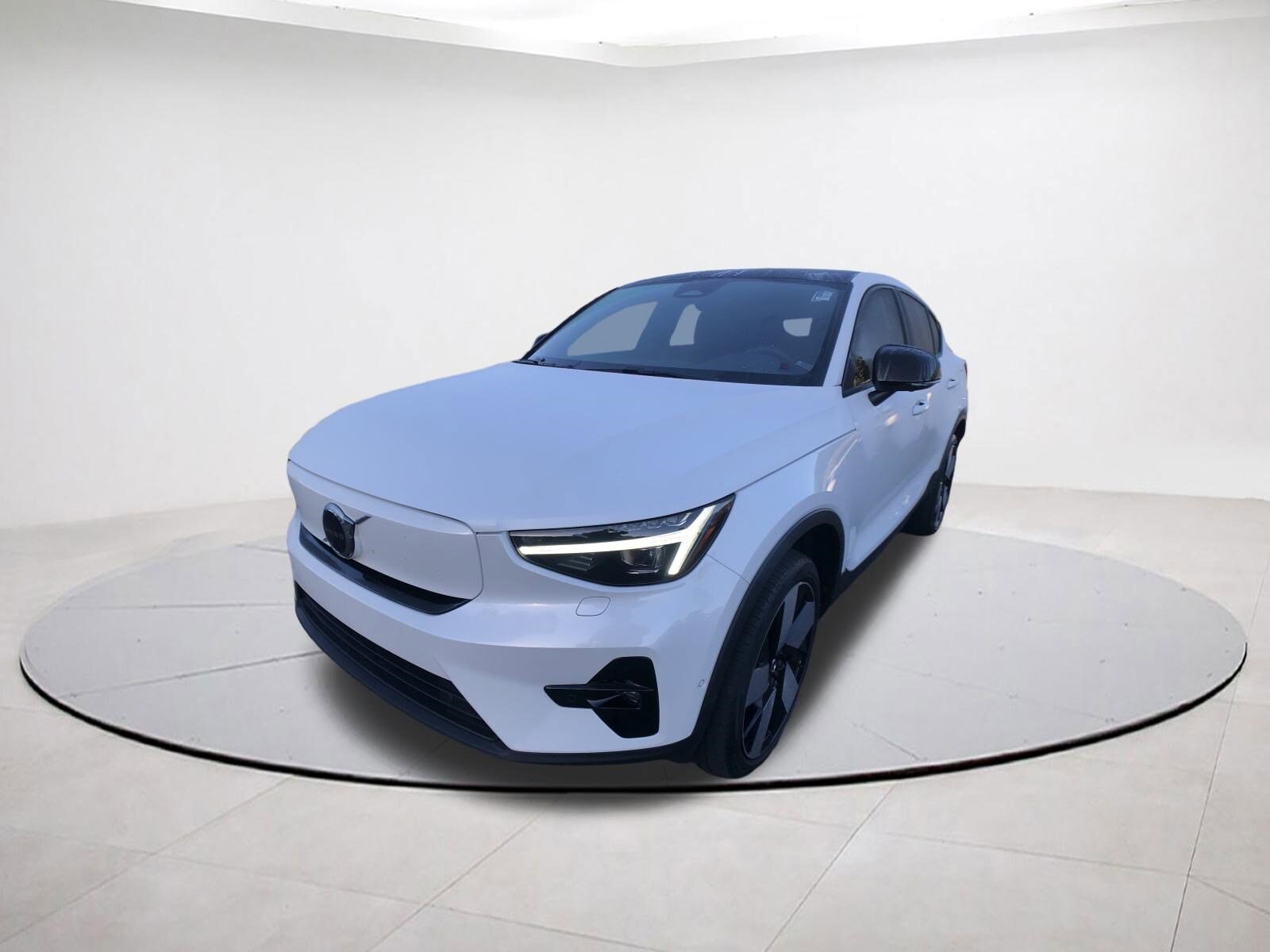 2023 Volvo C40 Recharge Ultimate photo 3
