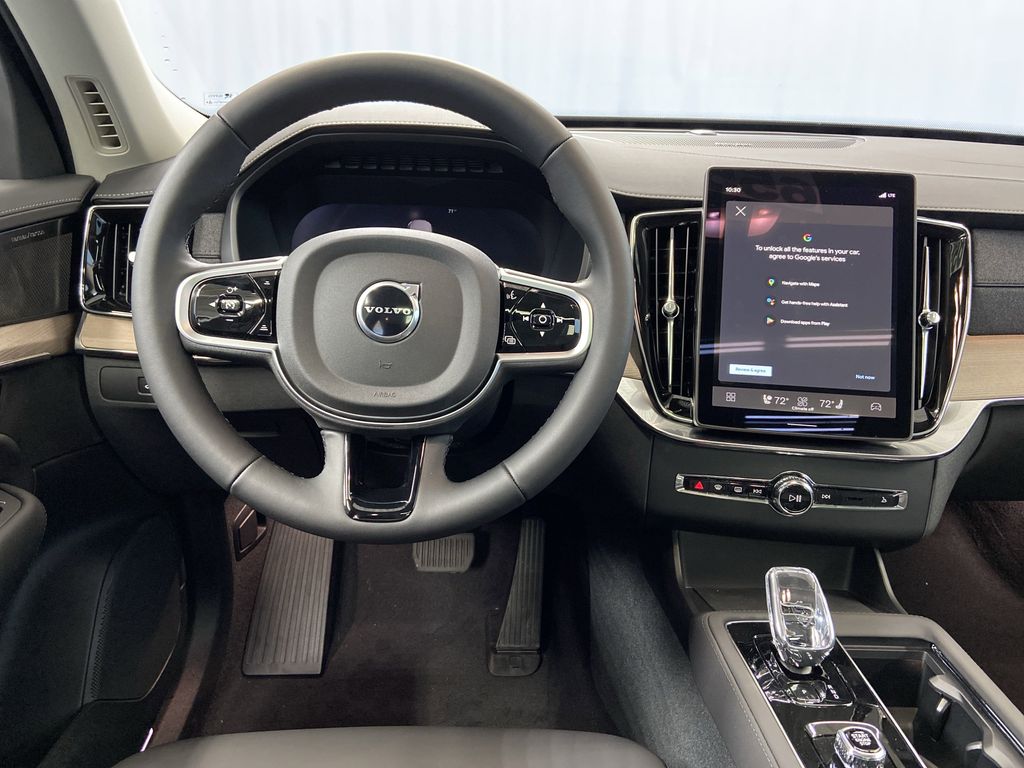2026 Volvo XC90 Plus - Photo 20