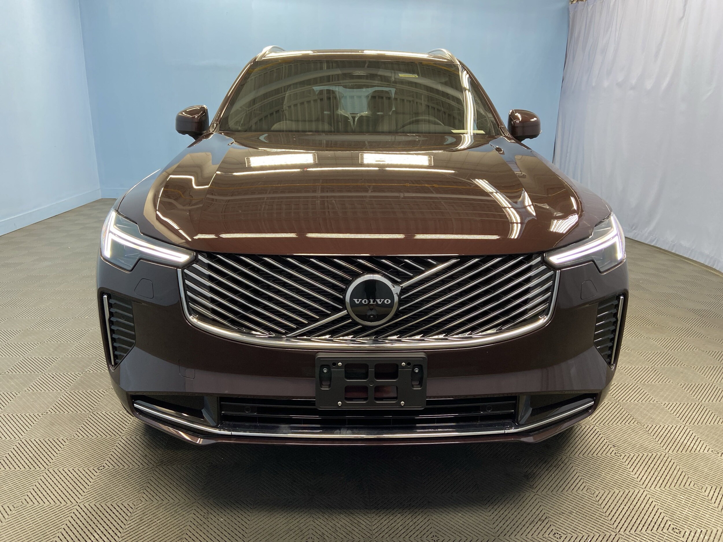2026 Volvo XC90 Plus photo 2