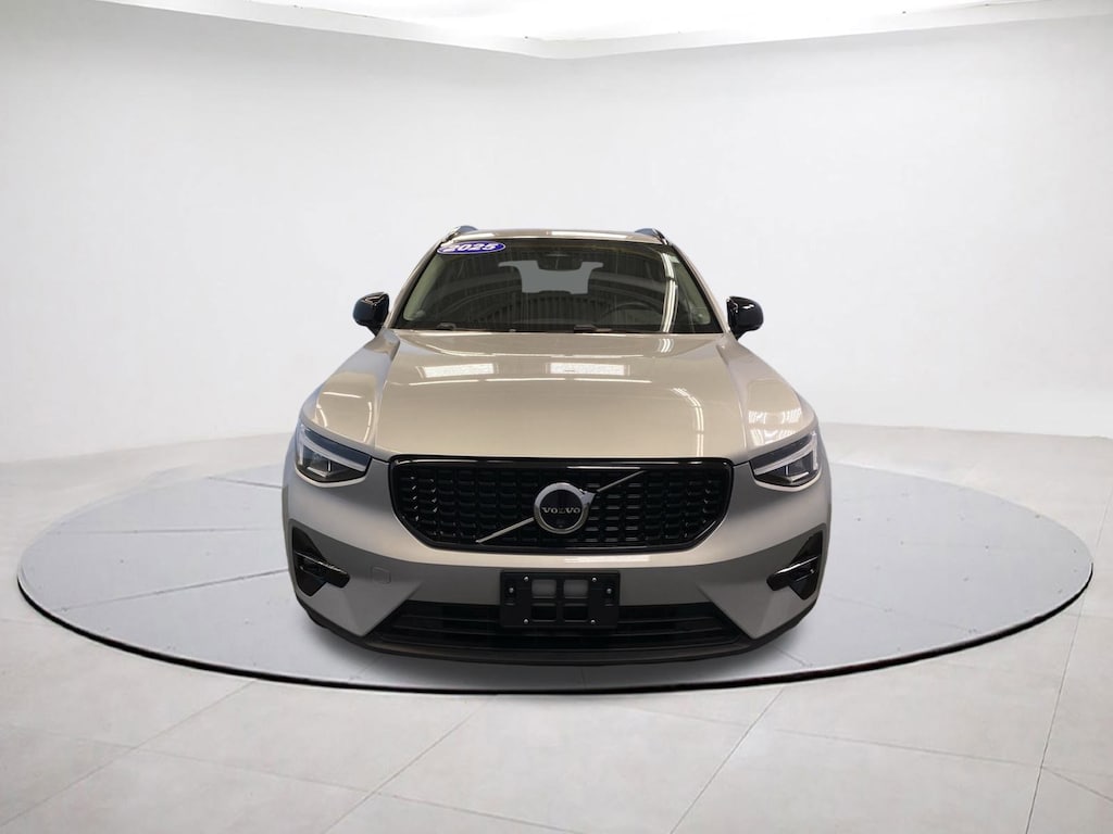 Certified 2025 Volvo XC40 Plus Dark Theme SUV