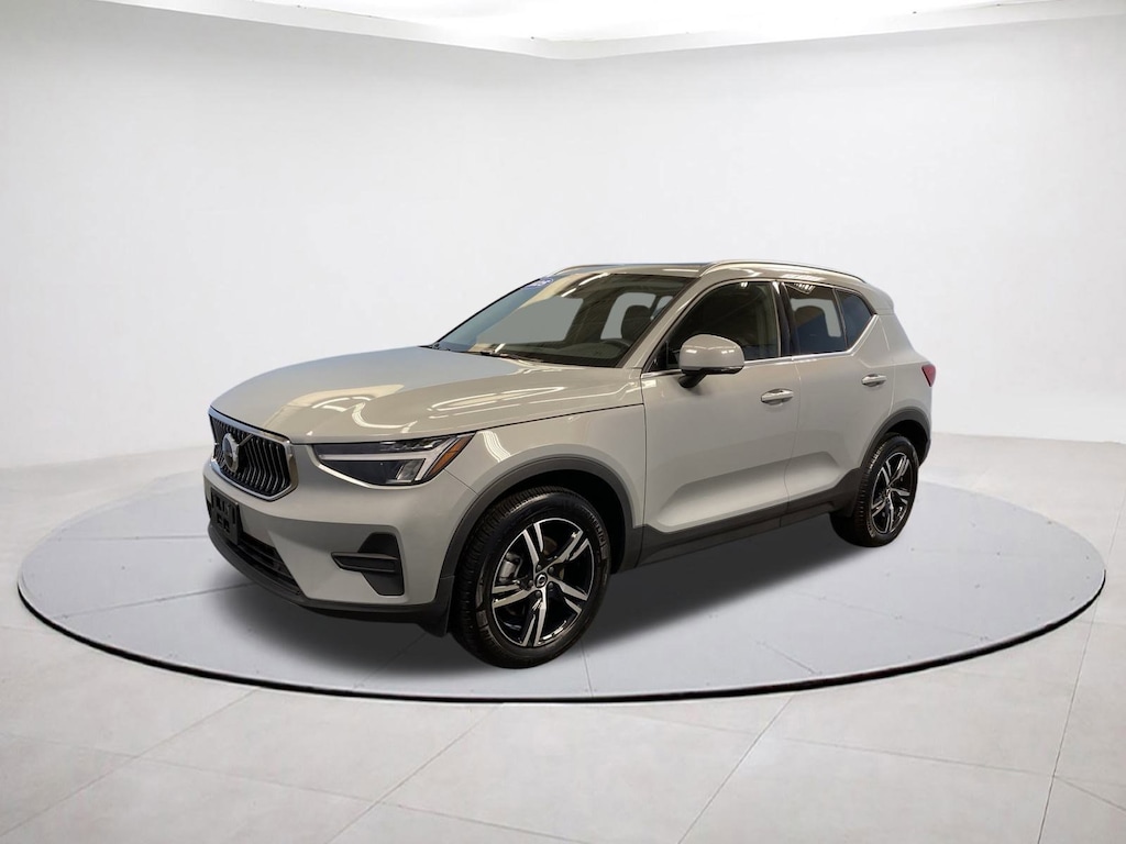 Certified 2025 Volvo XC40 Core Bright Theme SUV