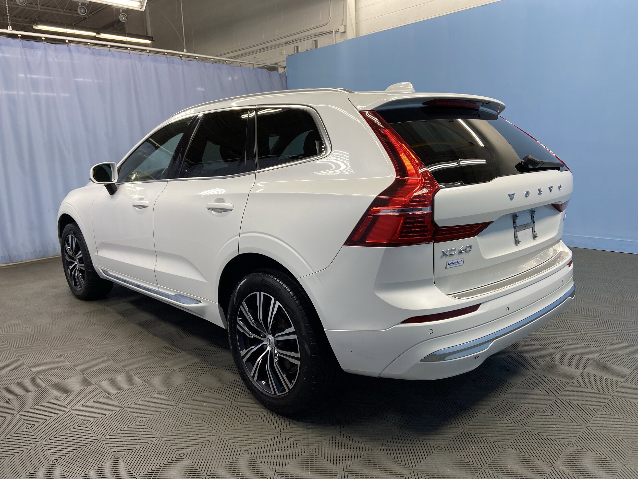 2022 Volvo XC60 Inscription photo 4